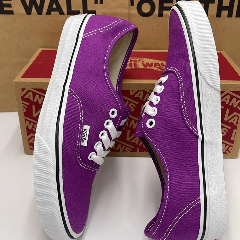Vans WMNS Purple Canvas Sneakers Waffle Sole Authentic
Color Theory Willow herb - Picture 11 of 16